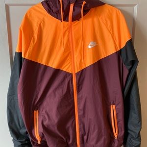 Nike Sports Windrunner (L)